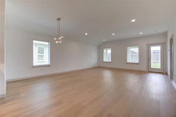 $2,750 | 7715 Smooth Vly Court, Rosharon, TX 77583