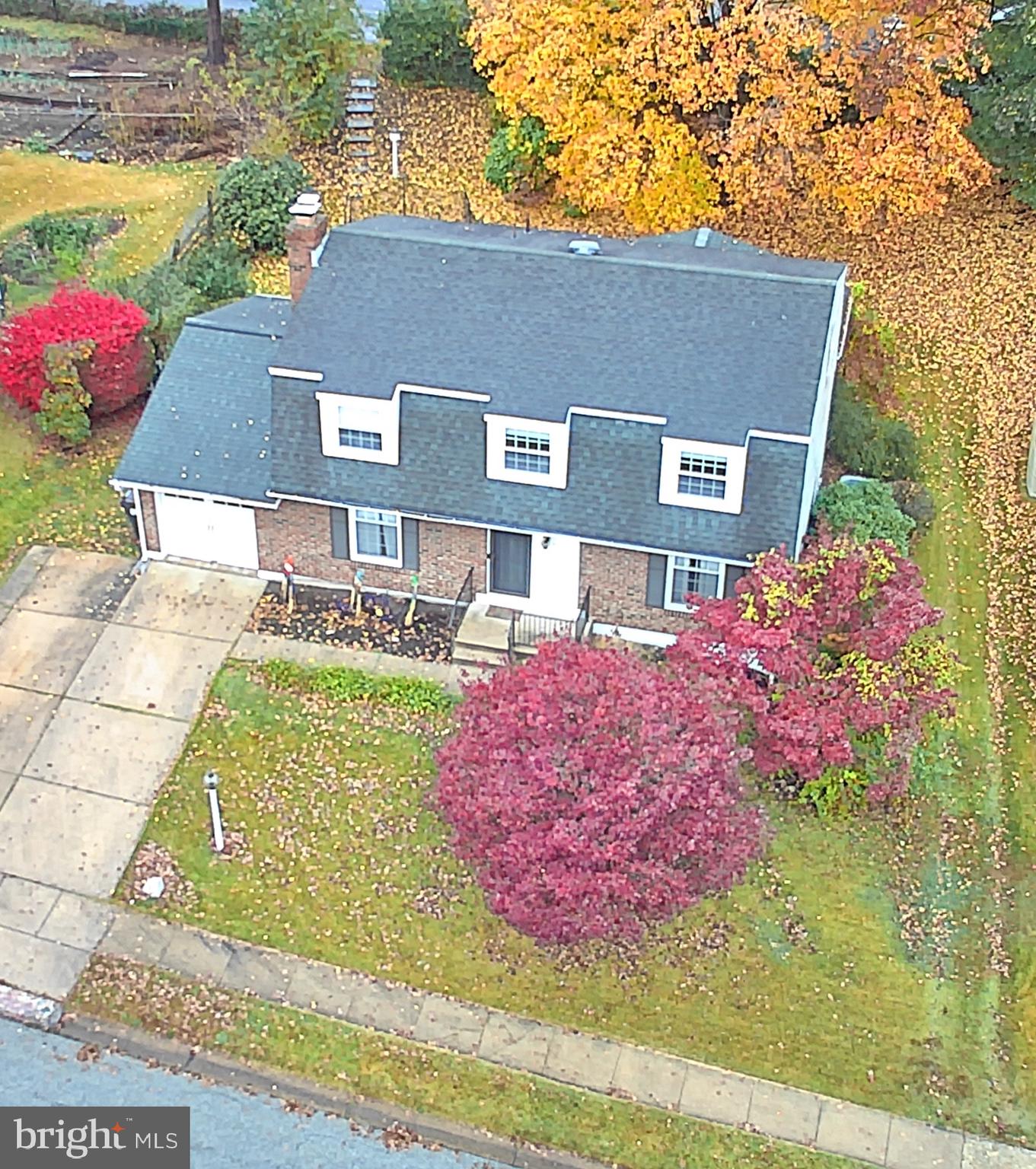 5108 New Kent Road Wilmington, DE 19808 - Photo 2 of 26 a front view of a house with yard