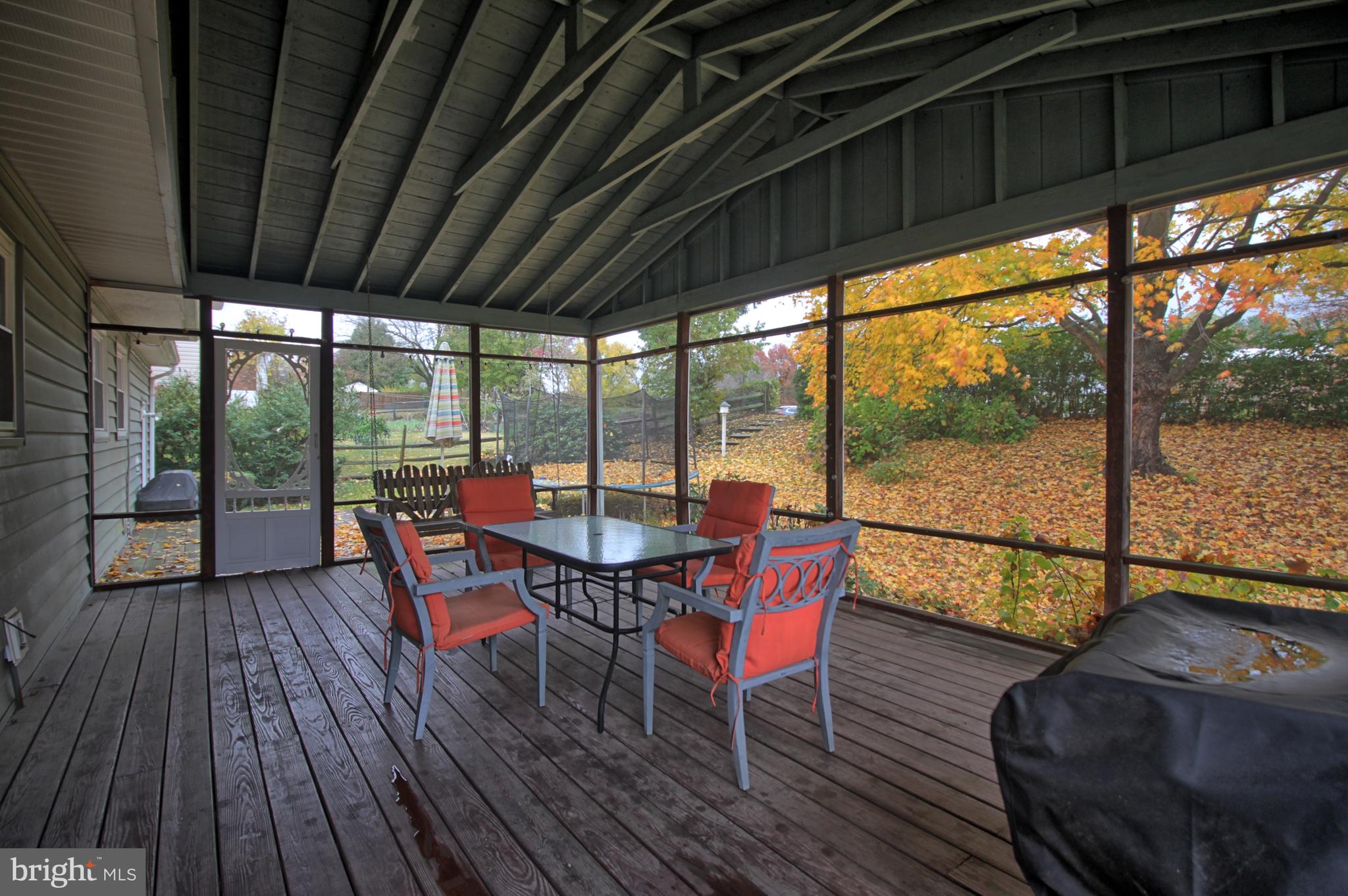 5108 New Kent Road Wilmington, DE 19808 - Photo 8 of 26 a dining room with furniture and wooden floor