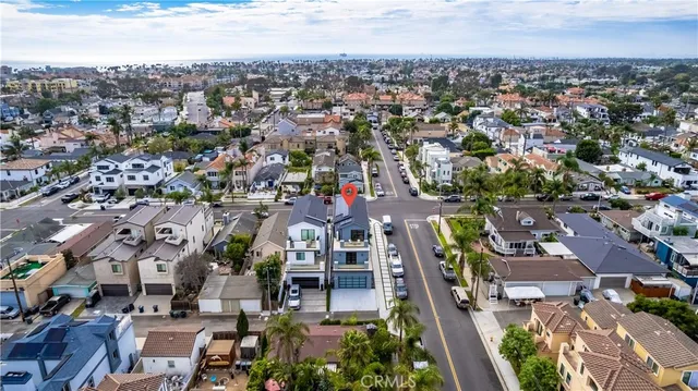 $2,949,000 | 620 Huntington Street, Huntington Beach, CA 92648