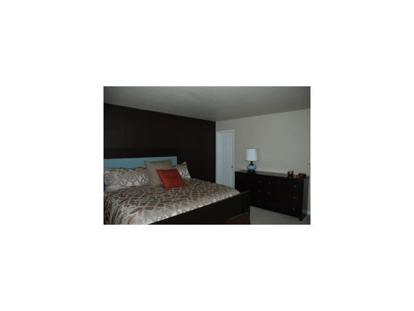 307 Southeast Goodlette Road North, Unit 402B Naples, FL 34102 - Photo 7 of 16 BEDROOM 1