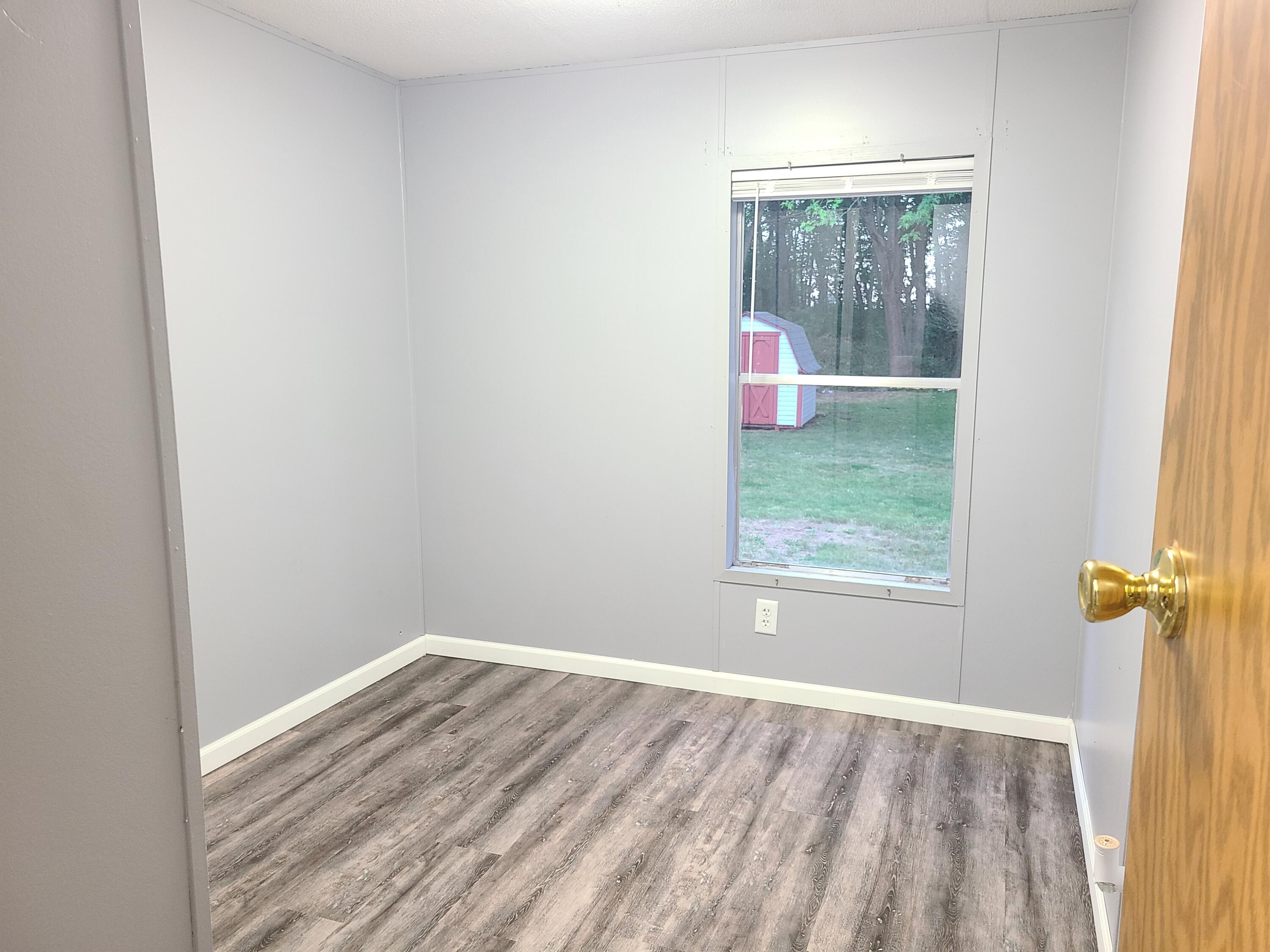 4381 Hawthorn Road Wheatfield, IN 46392 - Photo 11 of 18 3000x2250