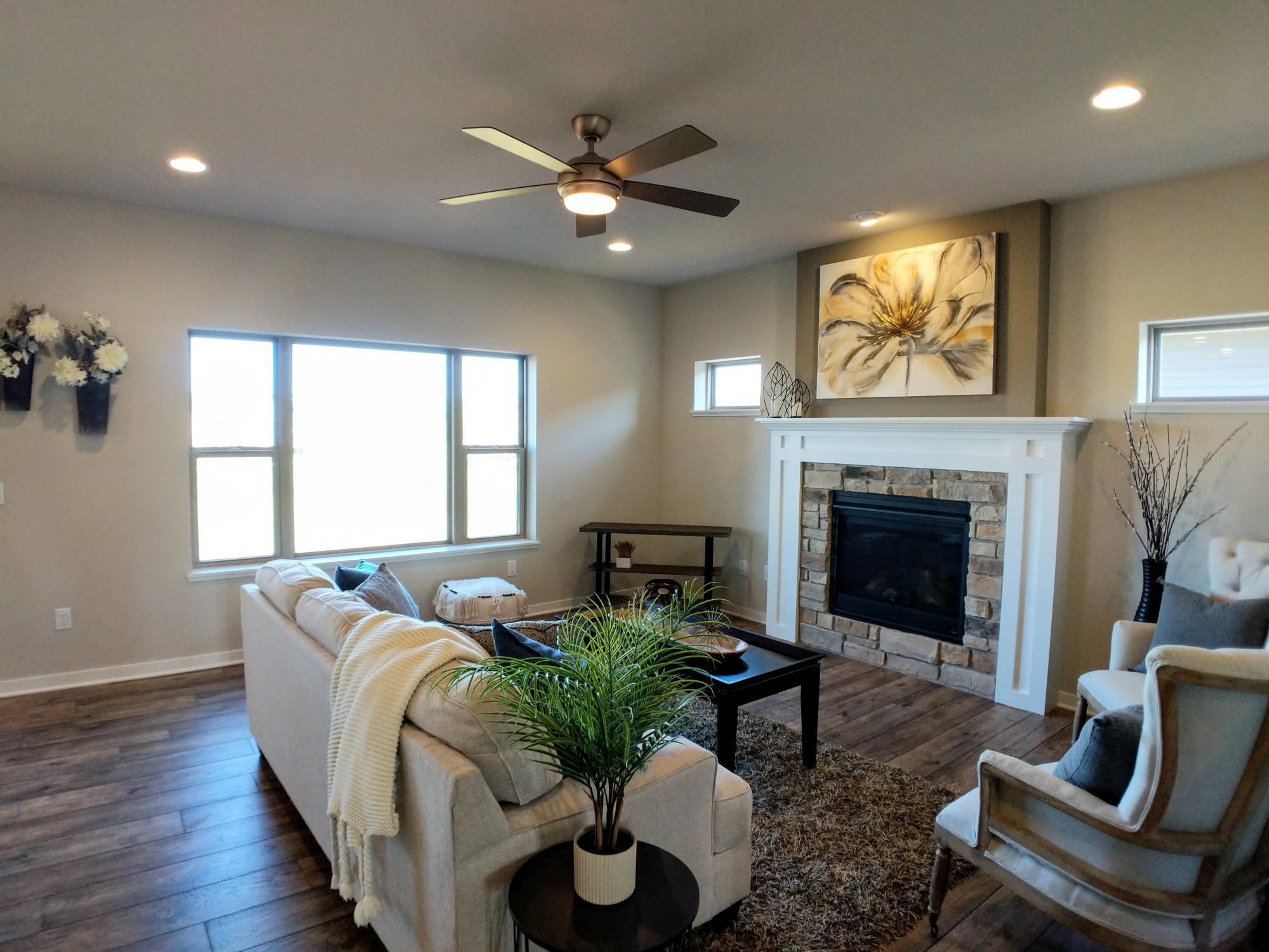 6651 Wagtail Way Middleton, WI 53562 - Photo 10 of 36