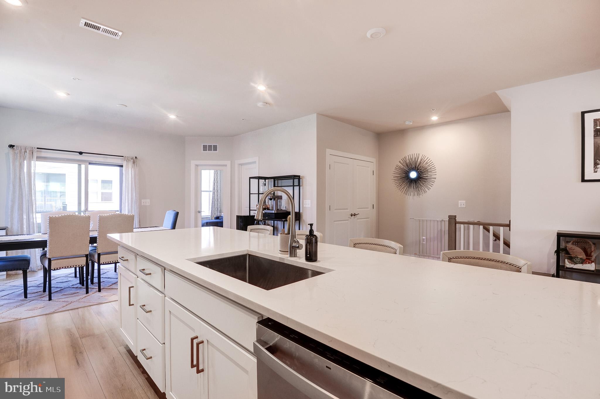 2127 Glacier Road, Unit 86 Herndon, VA 20170 - Photo 11 of 53