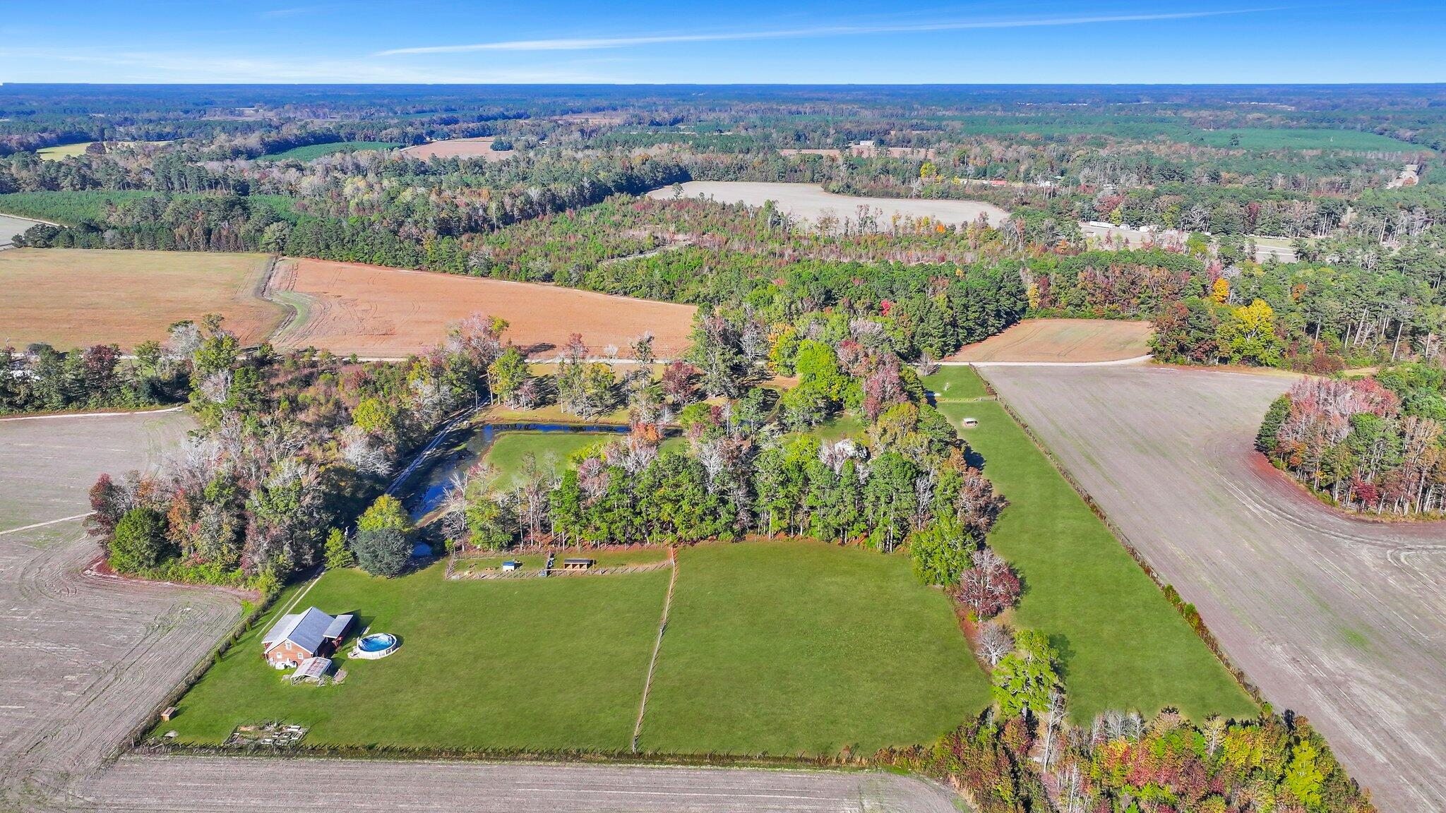 114 Van L Road Kingstree, SC 29556 - Photo 5 of 201 234-web-or-mls-DJI_20241125140752_0455_D