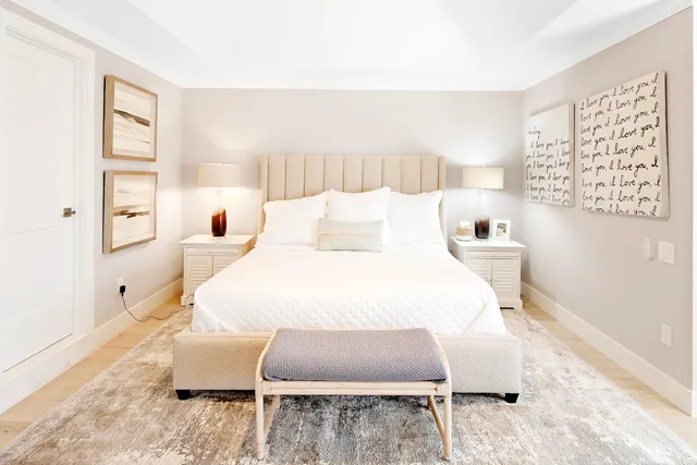 $1,099,000 | 105 La Peninsula Boulevard, Unit 105, Naples, FL 34113