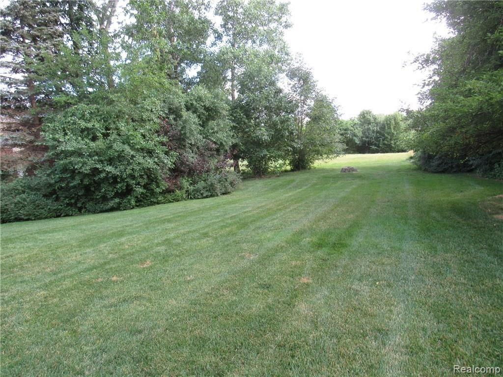 342 Jonathan Drive Rochester Hills, MI 48307 - Photo 24 of 25