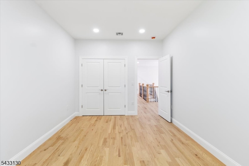 28 King George Road Warren, NJ 07059 - Photo 24 of 39