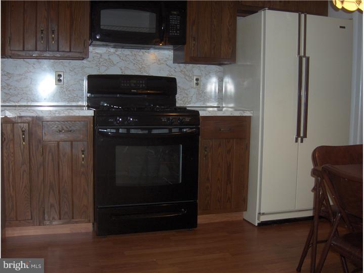 209 Green Ridge Road Voorhees, NJ 08043 - Photo 11 of 19