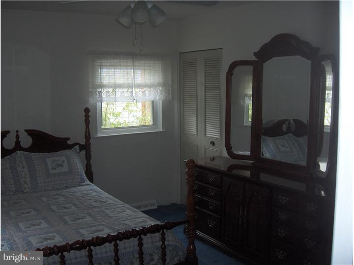 209 Green Ridge Road Voorhees, NJ 08043 - Photo 12 of 19