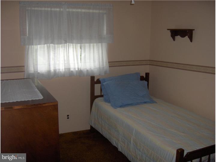 209 Green Ridge Road Voorhees, NJ 08043 - Photo 15 of 19