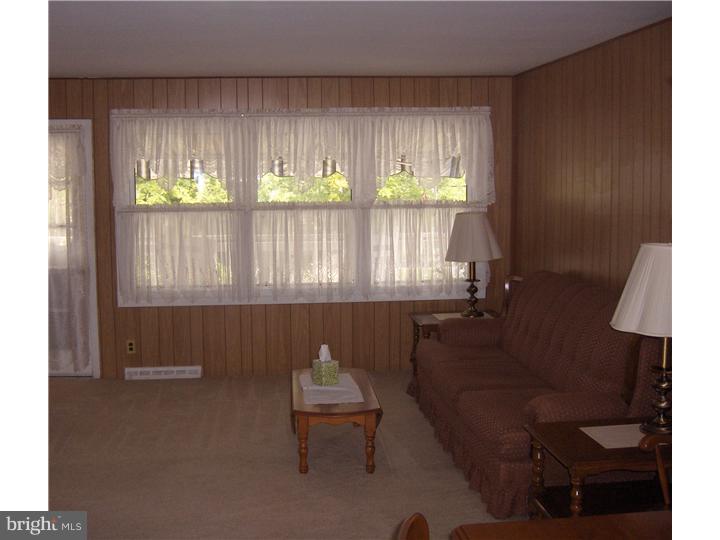209 Green Ridge Road Voorhees, NJ 08043 - Photo 5 of 19