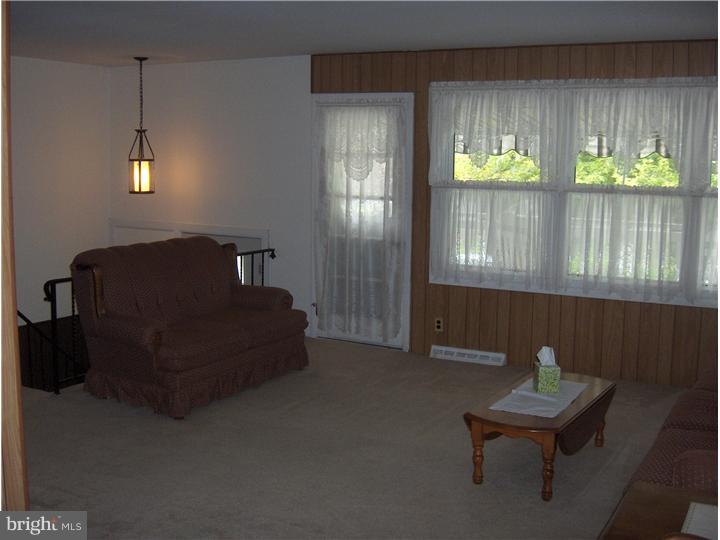 209 Green Ridge Road Voorhees, NJ 08043 - Photo 7 of 19