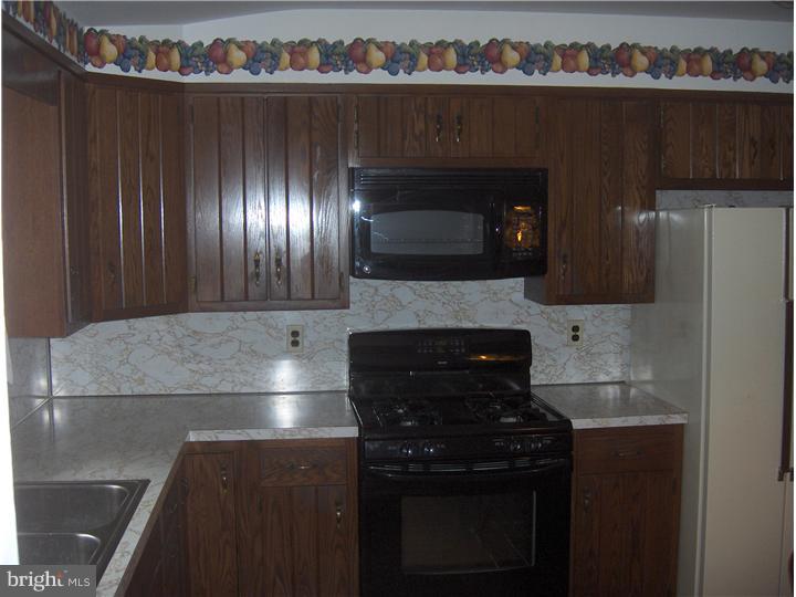 209 Green Ridge Road Voorhees, NJ 08043 - Photo 10 of 19