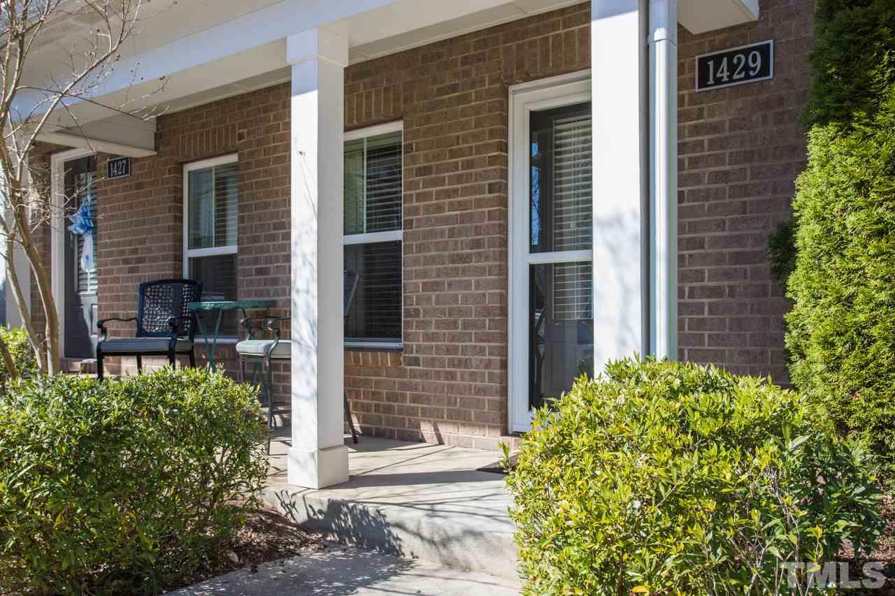 1429 Crafton Way Raleigh, NC 27607 - Photo 2 of 30