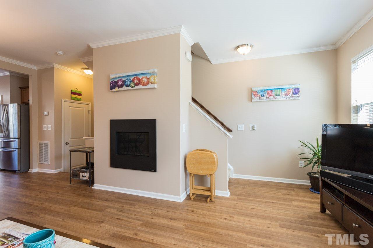 1429 Crafton Way Raleigh, NC 27607 - Photo 12 of 30