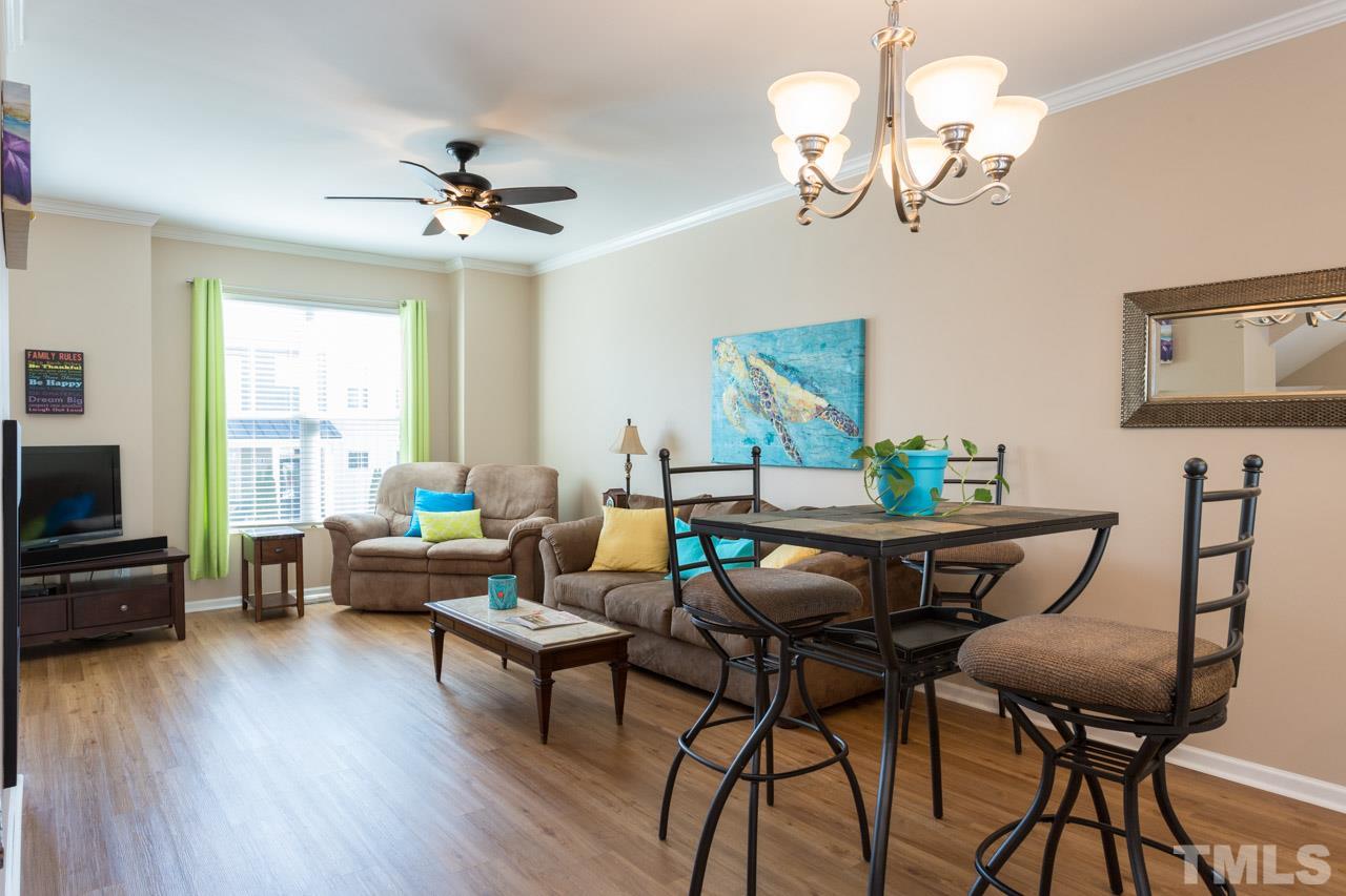 1429 Crafton Way Raleigh, NC 27607 - Photo 8 of 30
