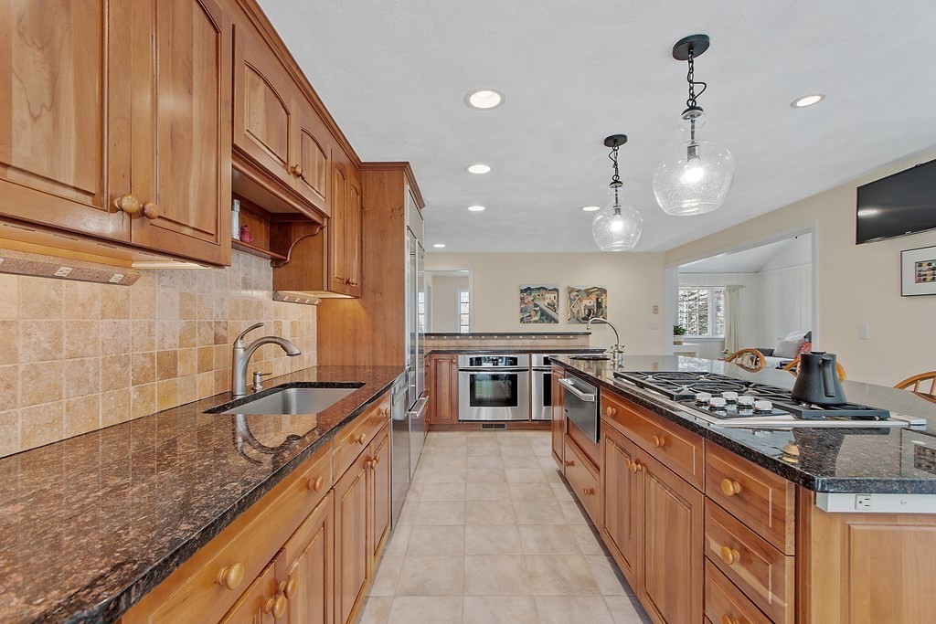 42 Forest Road Stow, MA 01775 - Photo 11 of 41