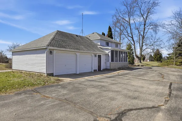 $315,000 | 16480 16 Mile Road, Big Rapids, MI 49307