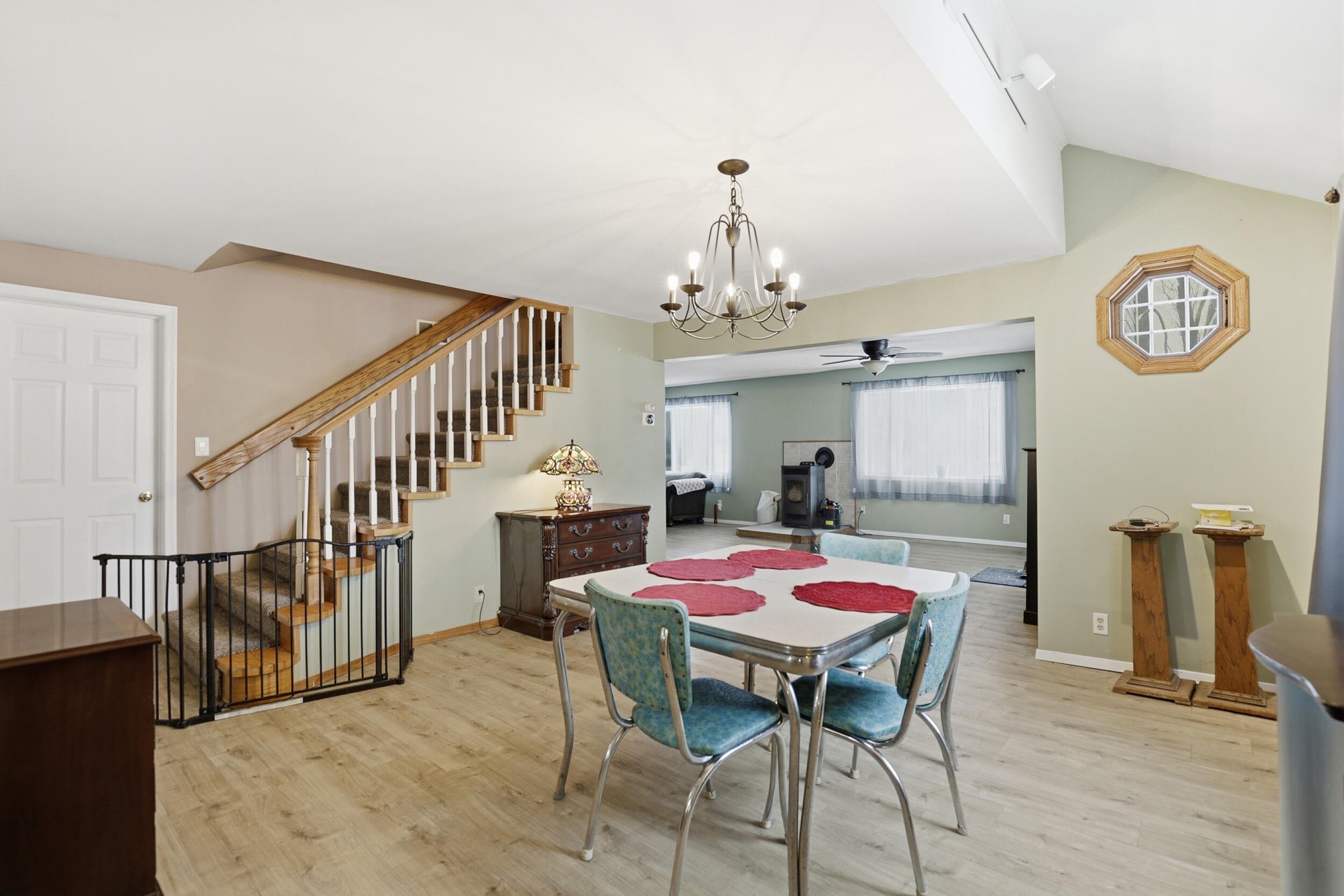 16480 16 Mile Road Big Rapids, MI 49307 - Photo 10 of 40 dining room