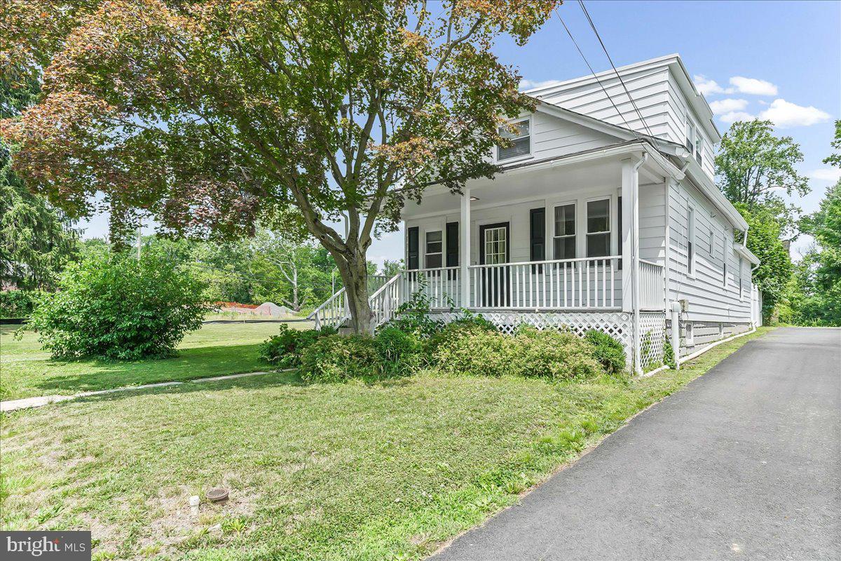 1019 Riverside Drive Pottstown, PA 19465 - Photo 1 of 36 Charming home with lush greenery.