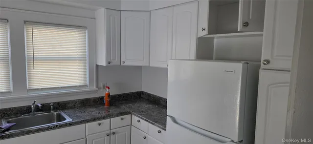 $2,700 | 56 Millspaugh Lane, Bardonia, NY 10954