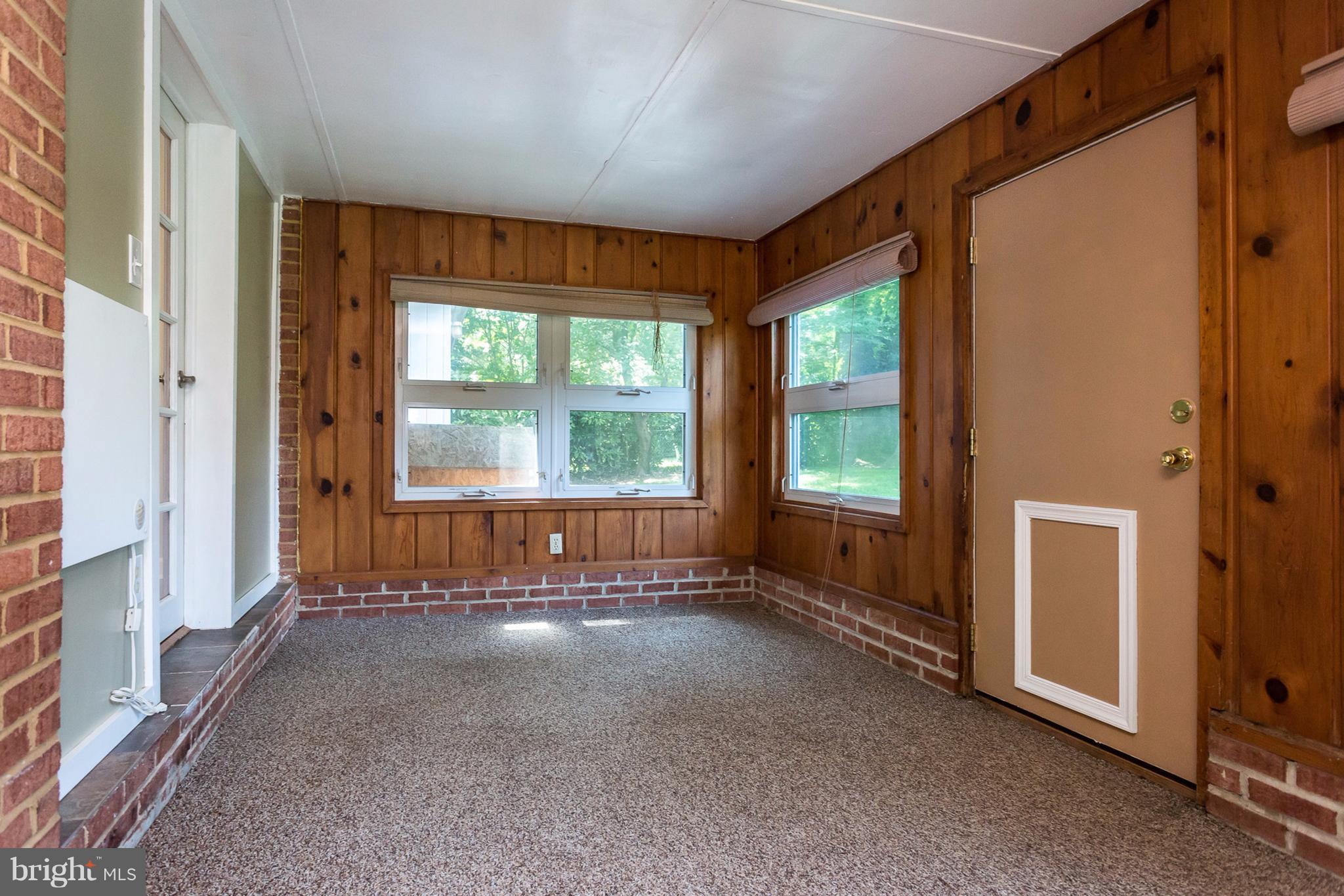 5503 Ferndale Street Springfield, VA 22151 - Photo 14 of 30 Sunroom