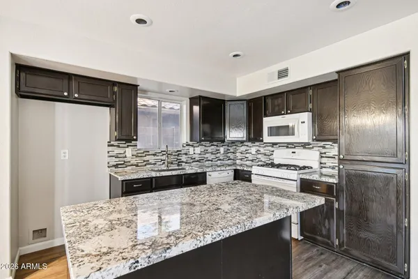 $2,400 | 1240 East Sierra Madre Avenue, Gilbert, AZ 85296