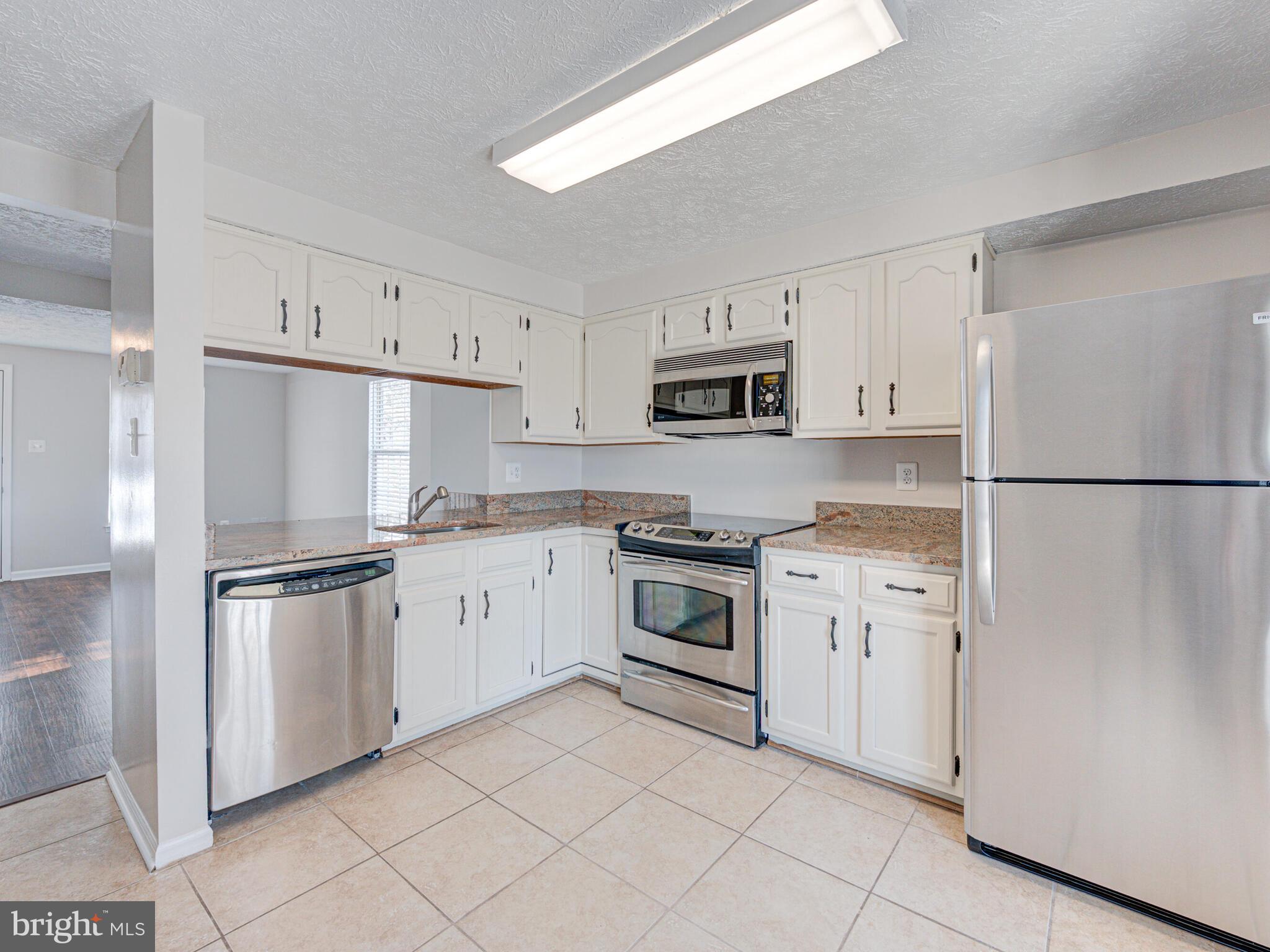 1648 Fieldthorn Drive Reston, VA 20194 - Photo 14 of 42 Gallery Image 14