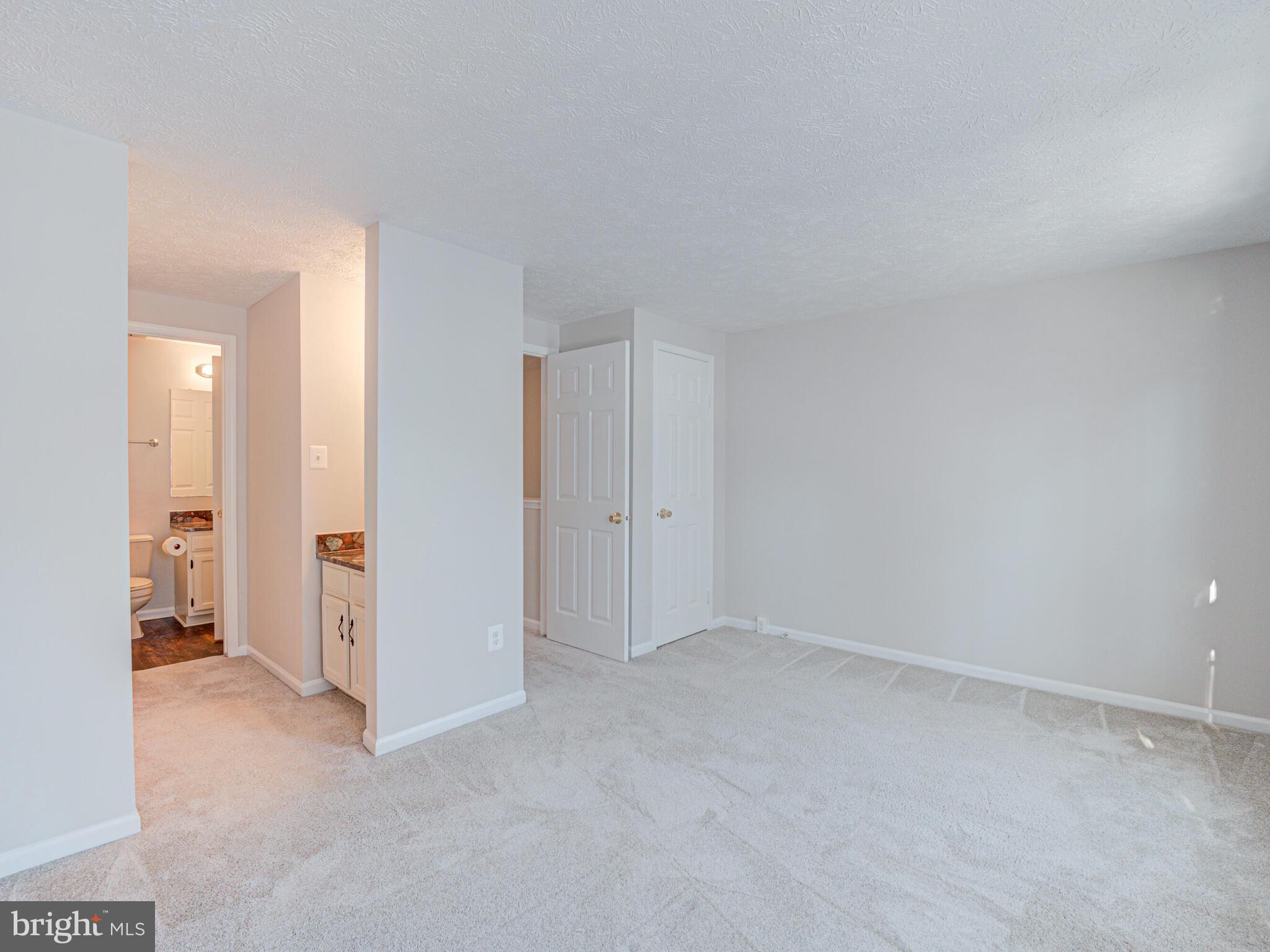 1648 Fieldthorn Drive Reston, VA 20194 - Photo 18 of 42 Gallery Image 18