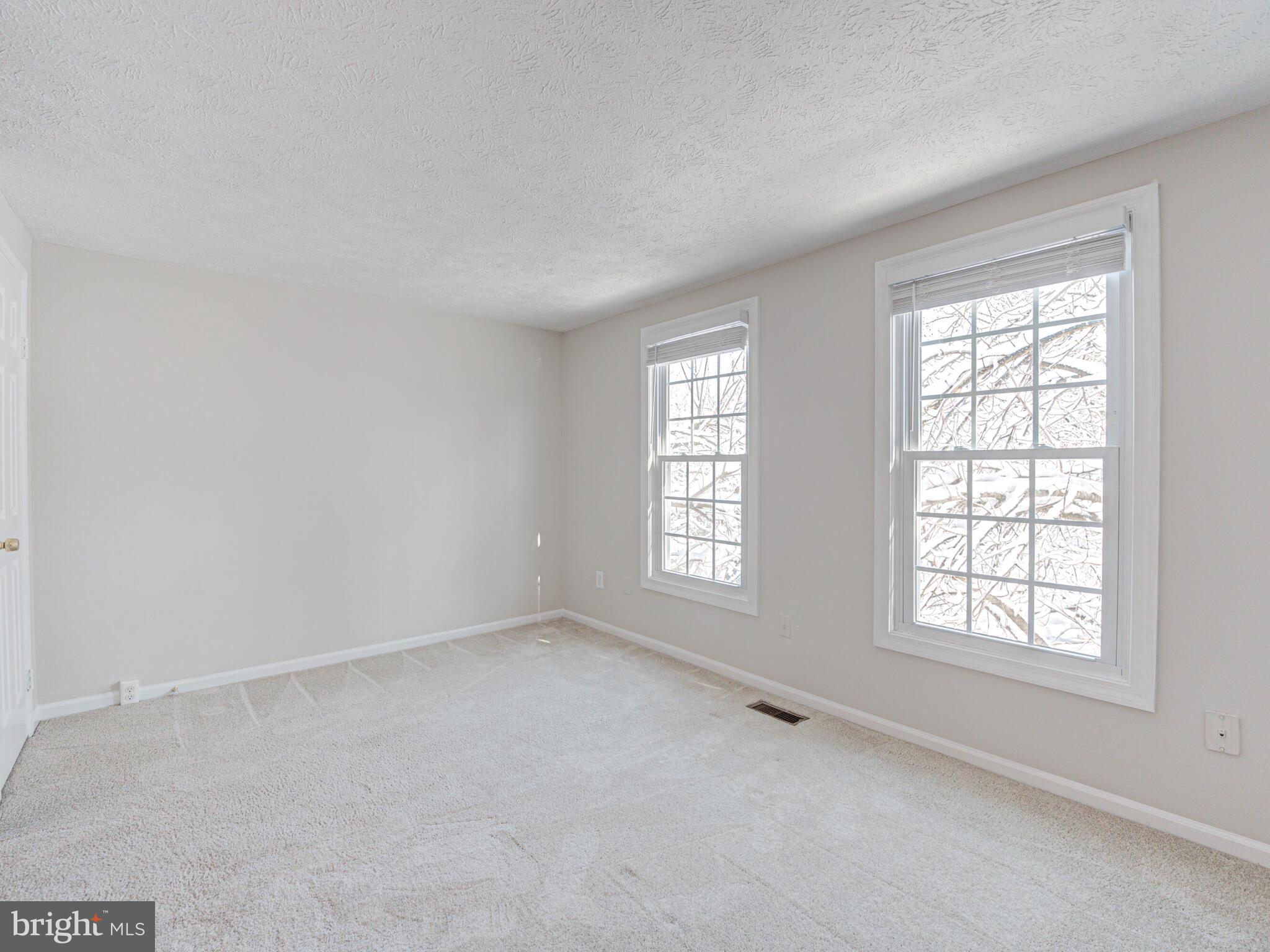 1648 Fieldthorn Drive Reston, VA 20194 - Photo 19 of 42 Gallery Image 19