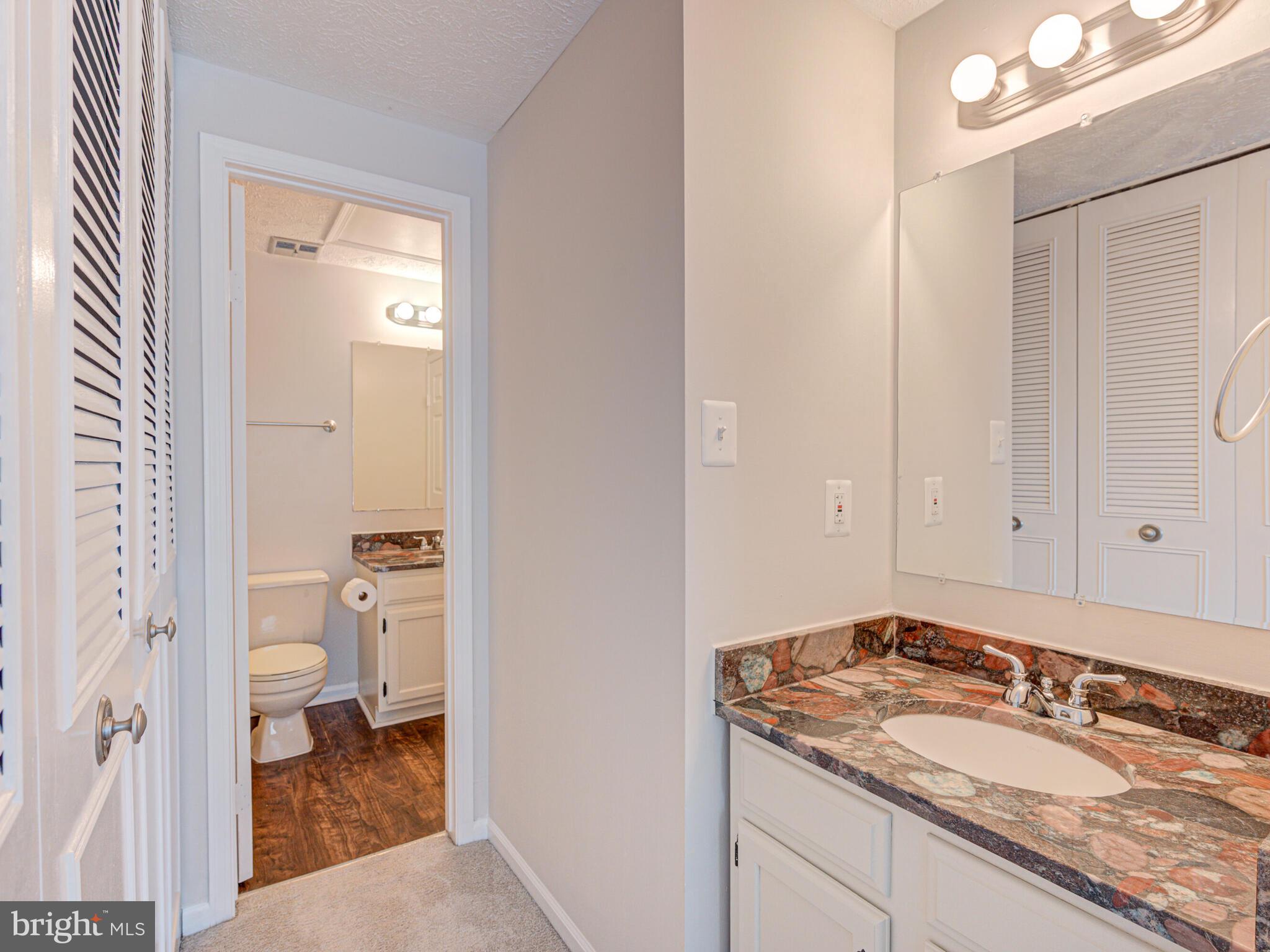 1648 Fieldthorn Drive Reston, VA 20194 - Photo 20 of 42 Gallery Image 20