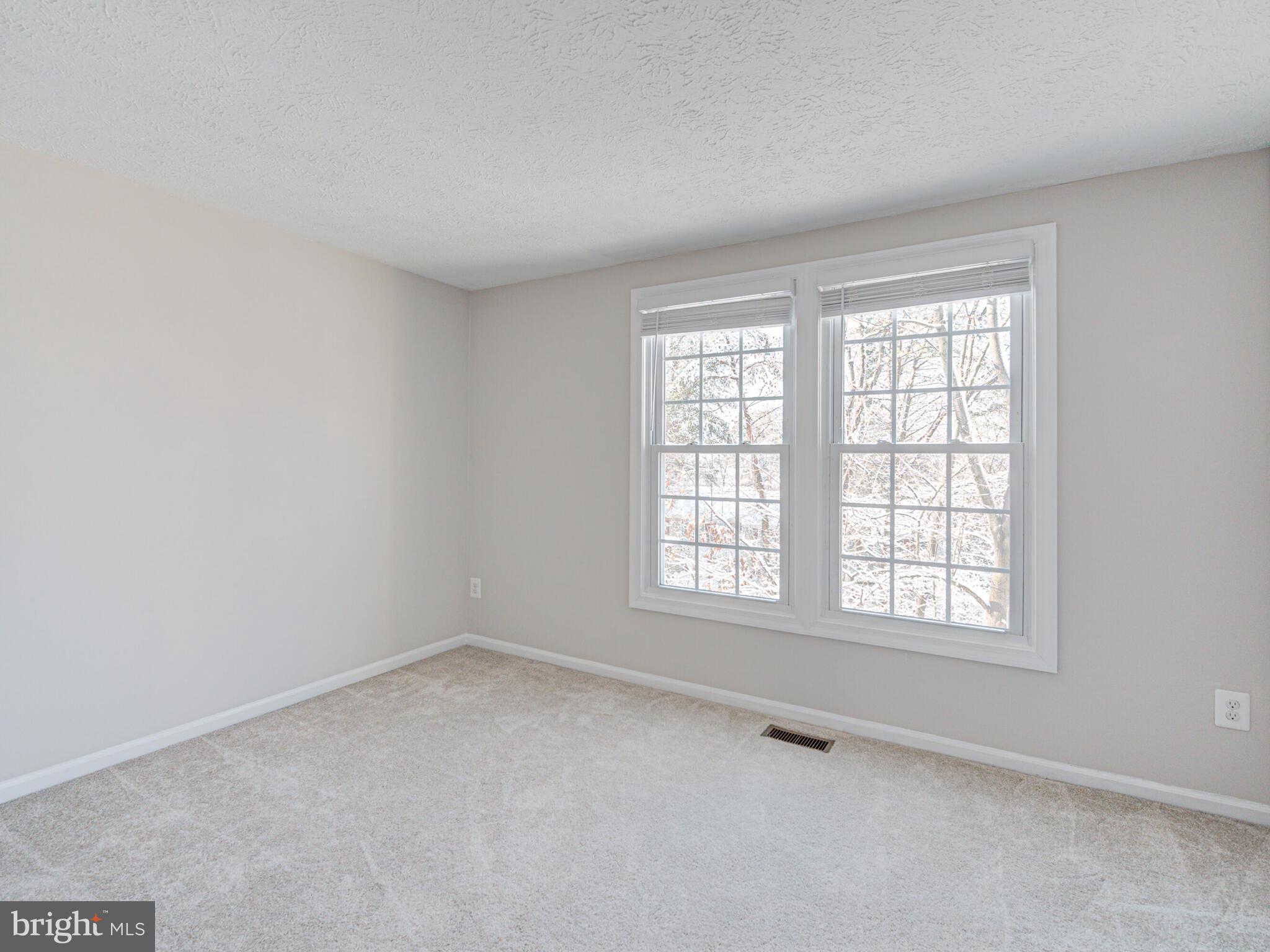 1648 Fieldthorn Drive Reston, VA 20194 - Photo 25 of 42 Gallery Image 25