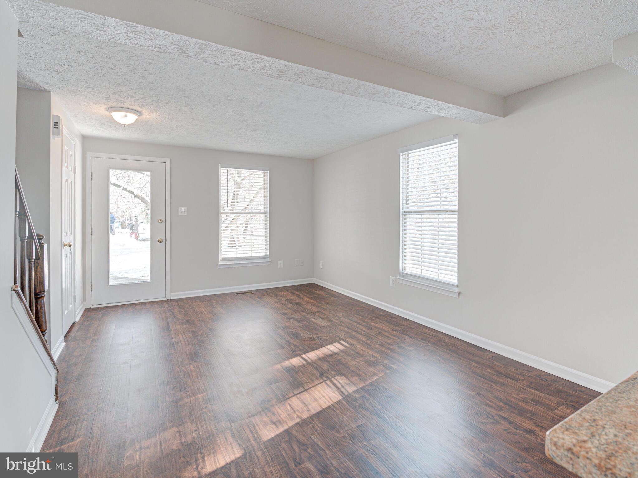 1648 Fieldthorn Drive Reston, VA 20194 - Photo 6 of 42 Gallery Image 6