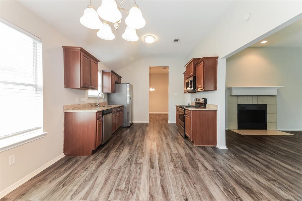 13409 Baldcypress Drive Dallas, TX 75253 - Photo 5 of 15