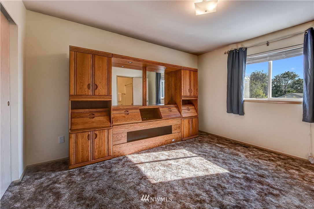 6503 Cady Road Everett, WA 98203 - Photo 11 of 20