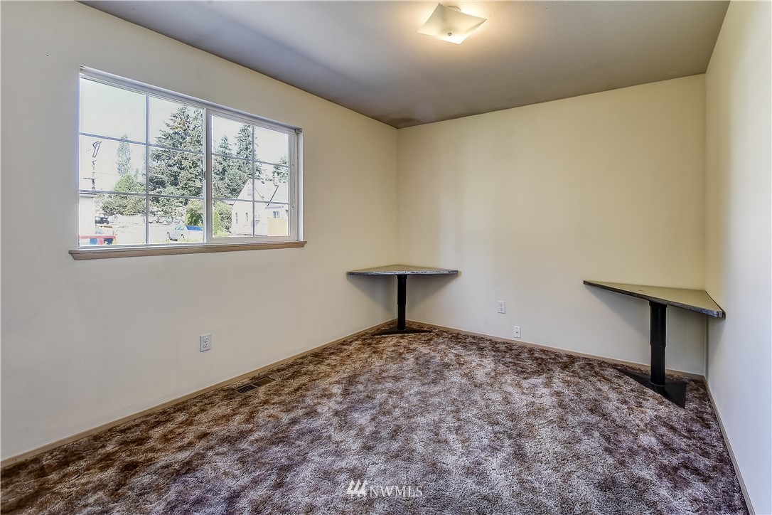 6503 Cady Road Everett, WA 98203 - Photo 14 of 20