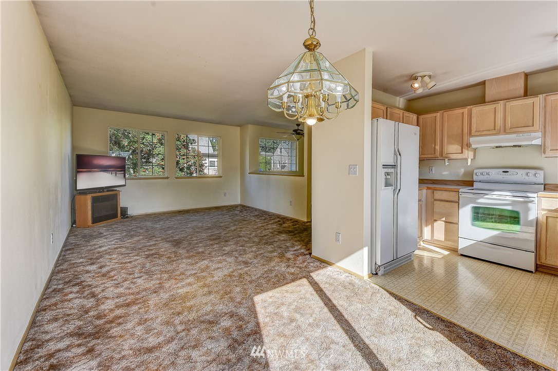 6503 Cady Road Everett, WA 98203 - Photo 6 of 20