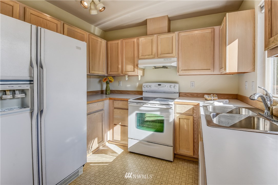 6503 Cady Road Everett, WA 98203 - Photo 8 of 20