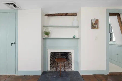 $1,295,000 | 27 William Street, Newport, RI 02840