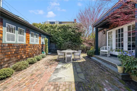 $1,295,000 | 27 William Street, Newport, RI 02840