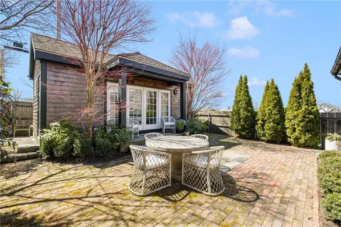 $1,295,000 | 27 William Street, Newport, RI 02840