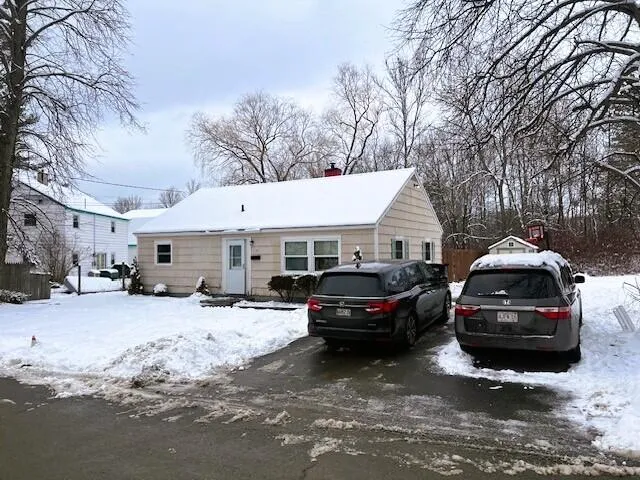 $239,000 | 10 Knox Avenue, Bangor, ME 04401