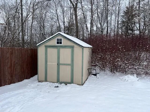 $239,000 | 10 Knox Avenue, Bangor, ME 04401