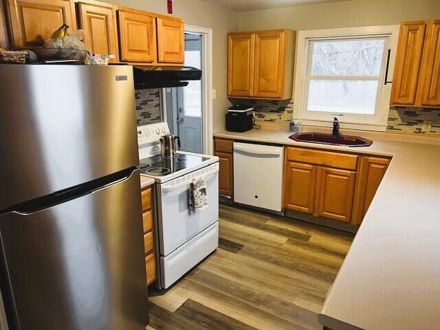 10 Knox Avenue Bangor, ME 04401 - Photo 7 of 40 IMG_0179