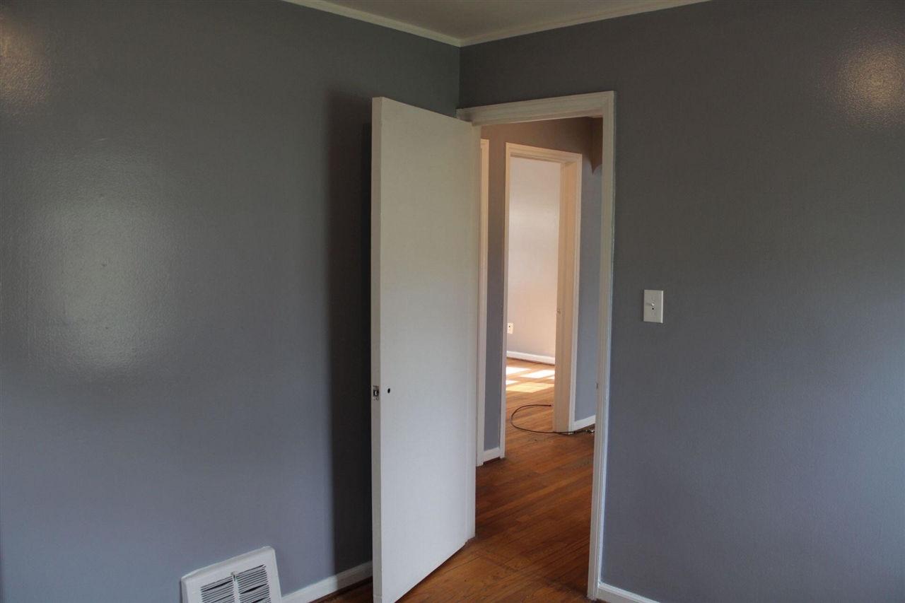 8045 Appoline Street Detroit, MI 48228 - Photo 23 of 39