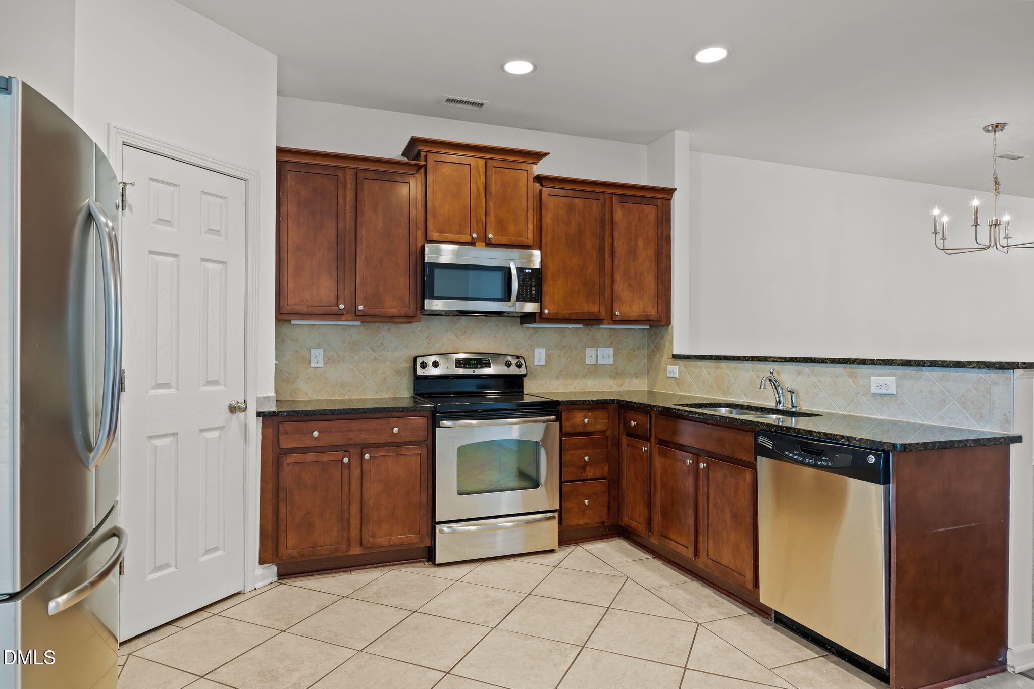 2728 Cloud Mist Circle Raleigh, NC 27614 - Photo 14 of 46 15-web-or-mls-IMG_9652