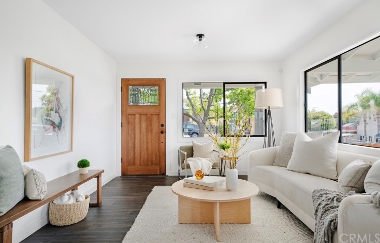 515 Neva Place Los Angeles, CA 90042 - Photo 13 of 44