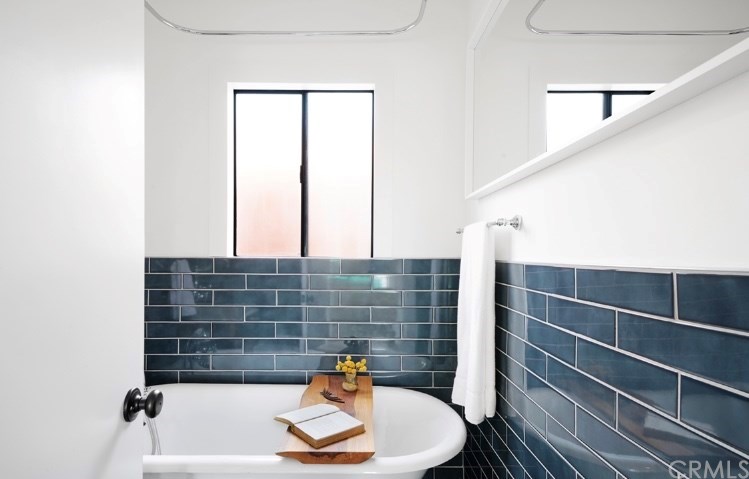 515 Neva Place Los Angeles, CA 90042 - Photo 16 of 44