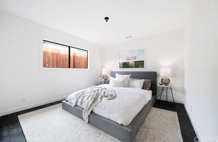 515 Neva Place Los Angeles, CA 90042 - Photo 22 of 44